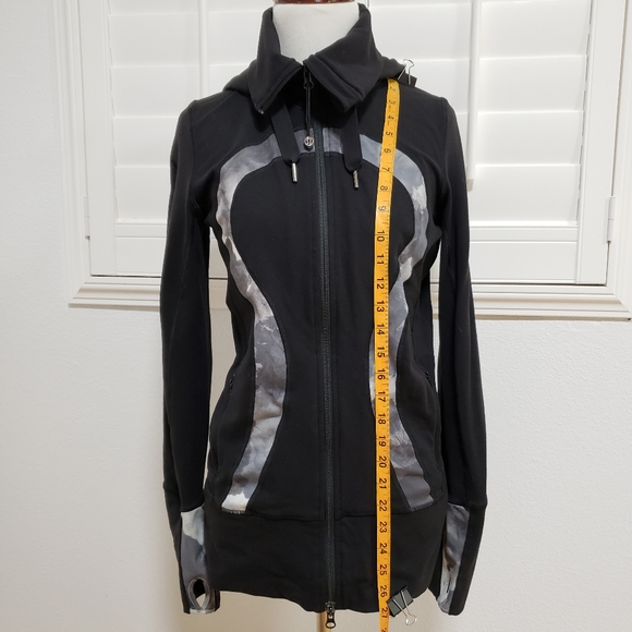 Lululemon Stride Jacket Size 6 Brushed Black - Picture 8 of 9